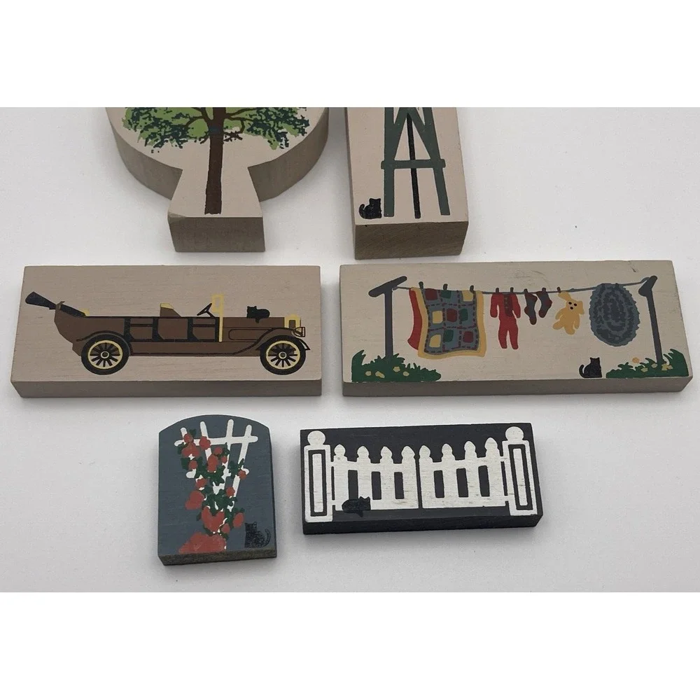 The Cat's Meow Village Accessory Lot Of 6 Car, Fence, Tree, Windmill/Clothesline